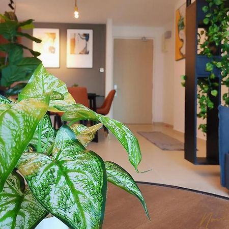 Nowhere 2Br & 2Bath Apartment With Balcony @ Reizz Residences Куала Лумпур Екстериор снимка