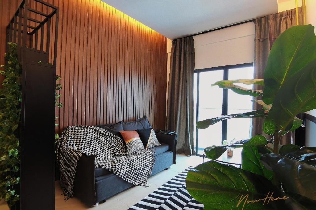 Nowhere 2Br & 2Bath Apartment With Balcony @ Reizz Residences Куала Лумпур Екстериор снимка