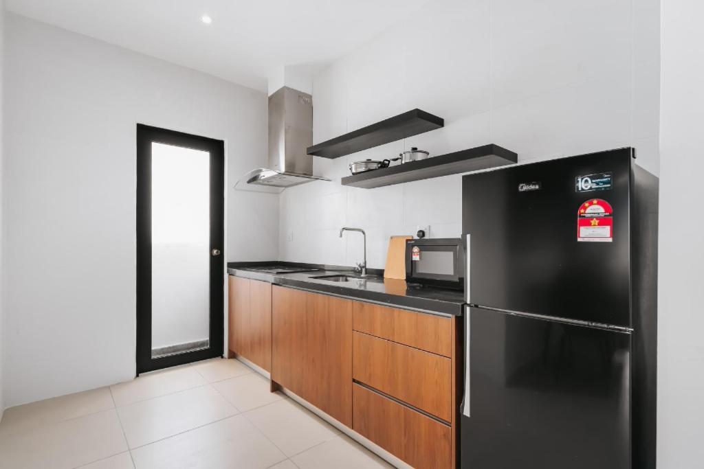 Nowhere 2Br & 2Bath Apartment With Balcony @ Reizz Residences Куала Лумпур Екстериор снимка