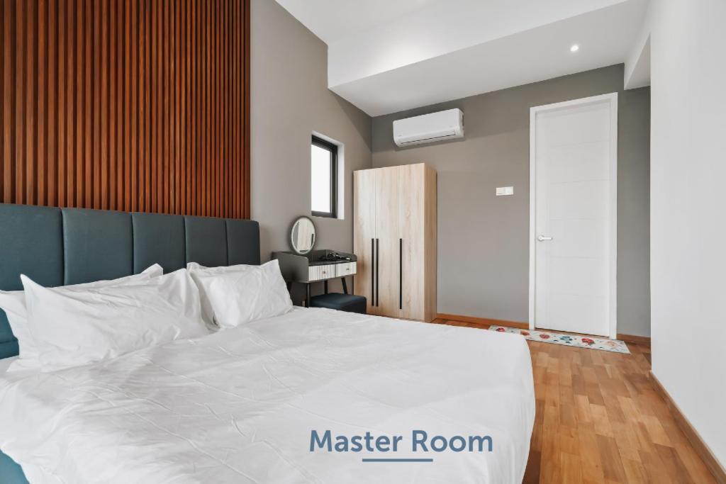 Nowhere 2Br & 2Bath Apartment With Balcony @ Reizz Residences Куала Лумпур Екстериор снимка